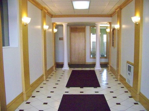 Thresh Professional Building: 6443 Ridings Rd, Syracuse, NY 13206